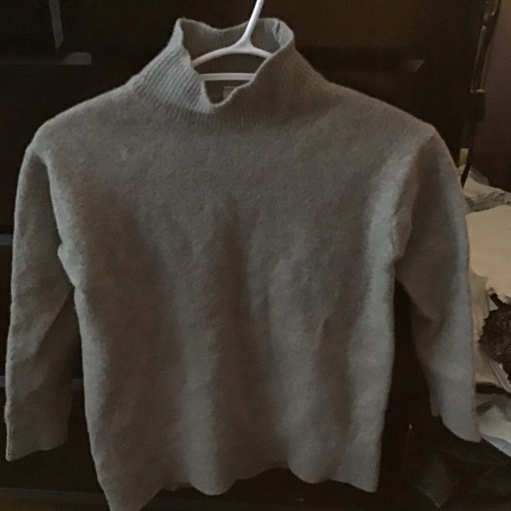 Sweater for lady